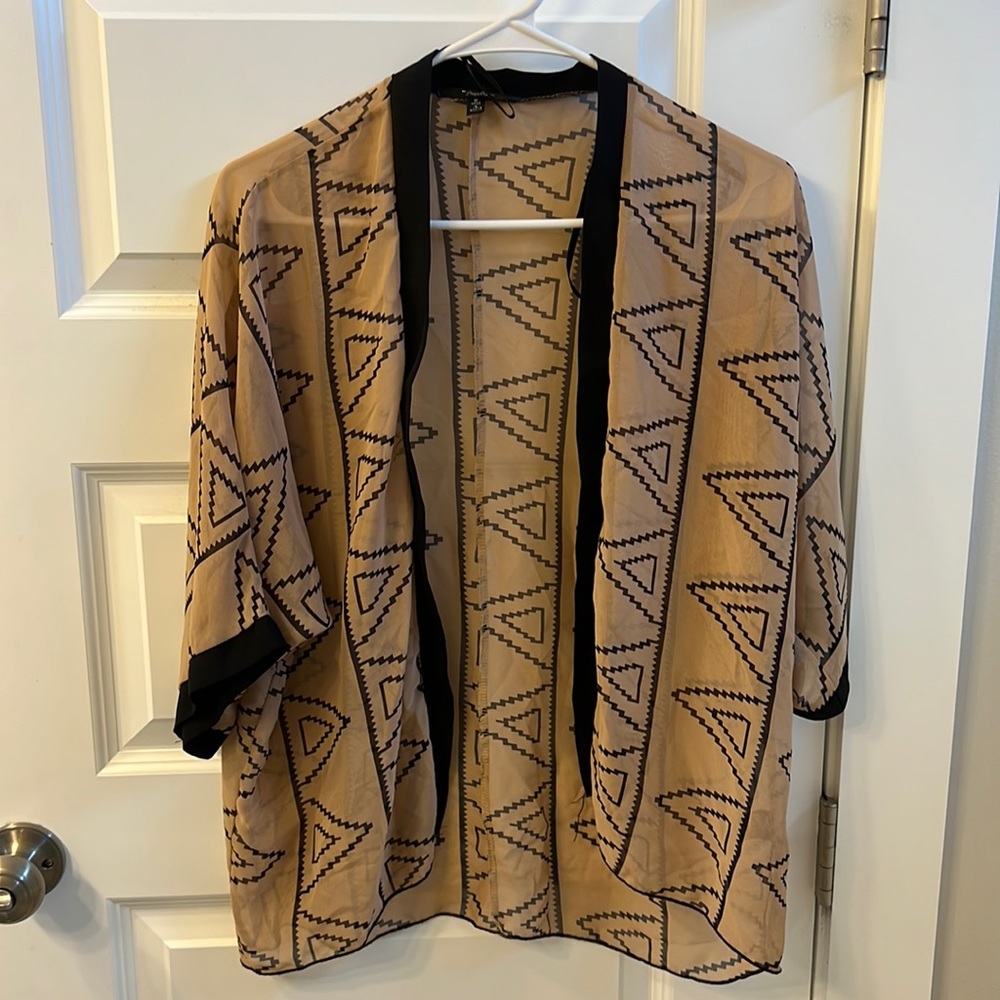 Size Small Tribal Print Kimono